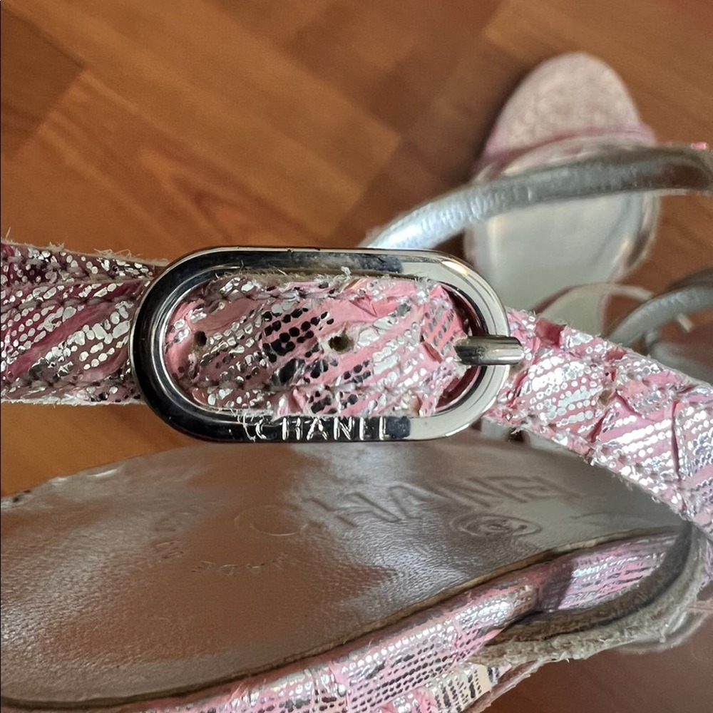 Chanel Multi-color Metallic Open Toe Snakeskin Slingback Silver Sandals Size 38 - Picture 14 of 15